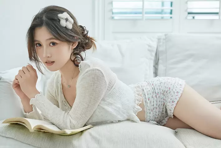 内衣模特七七家居内衣拍摄活动