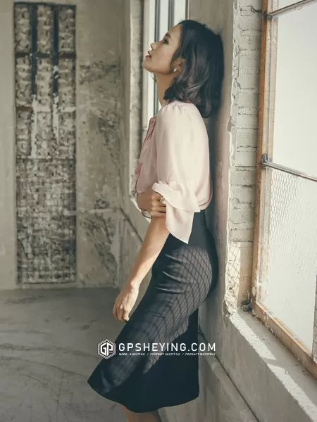 气质女性人像室内写真